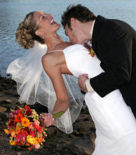 A sexy wedding kiss!